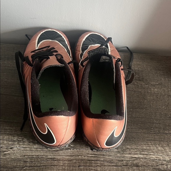 Nike Sneakers - Black and pink 5Y - Picture 7 of 8